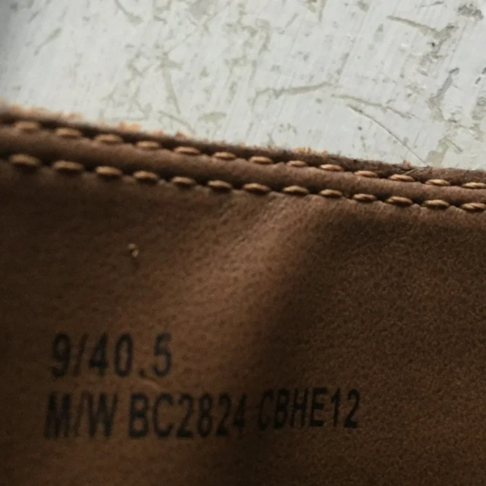 Born b.o.c. Clogs - Picture 14 of 16